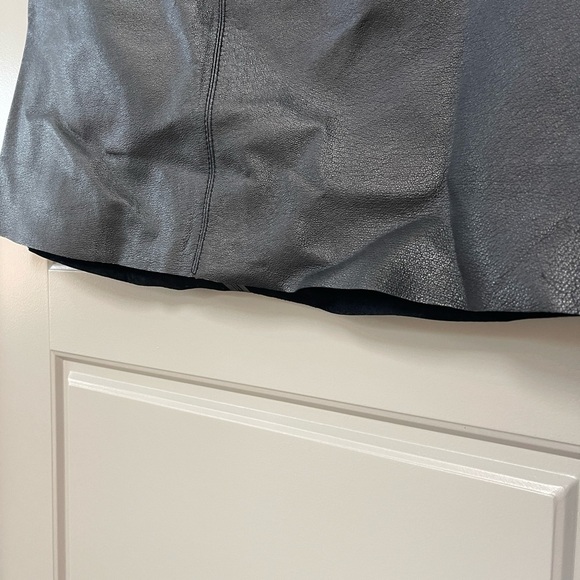 CUPCAKES AND CASHMERE | 100% Leather Skirt - Picture 6 of 16